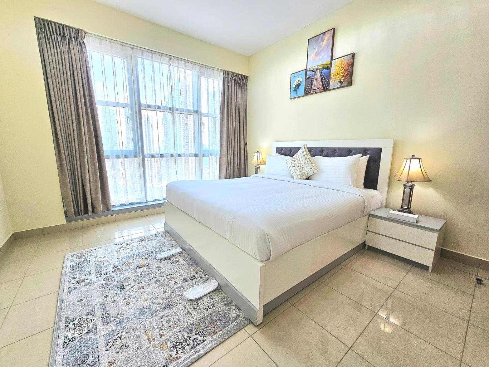 Trinity Holiday Homes - Standpoint Tower Downtown Dubaj Zewnętrze zdjęcie
