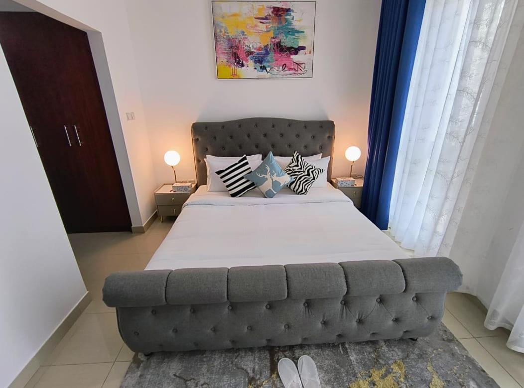 Trinity Holiday Homes - Standpoint Tower Downtown Dubaj Zewnętrze zdjęcie