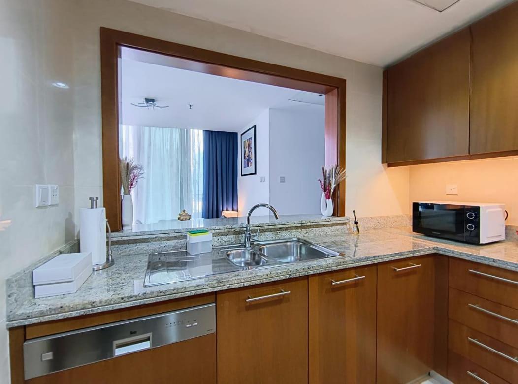 Trinity Holiday Homes - Standpoint Tower Downtown Dubaj Zewnętrze zdjęcie