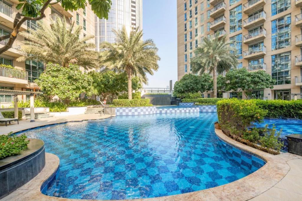 Trinity Holiday Homes - Standpoint Tower Downtown Dubaj Zewnętrze zdjęcie